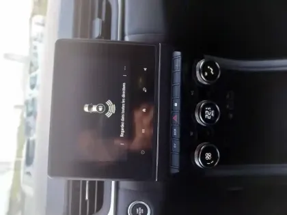 Photo 5 Renault Captur  E-Tech full hybrid 145