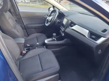 Photo 10 Renault Captur  E-Tech full hybrid 145