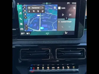 Photo 16 Renault 4 Renault  E-Tech Electrique 150 ch autonomie confort