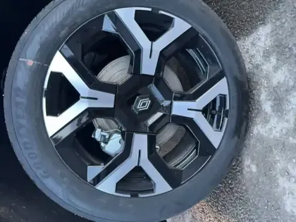 Photo 12 Renault 4 Renault  E-Tech Electrique 150 ch autonomie confort