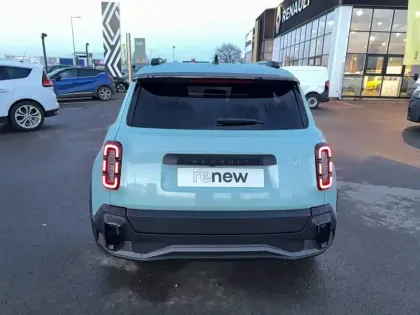 Photo 3 Renault 4 Renault  E-Tech Electrique 150 ch autonomie confort