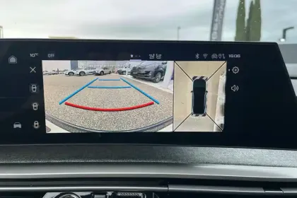 Photo 19 Peugeot 3008  Electrique 325 ch 4x4 73 kWh