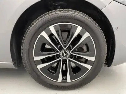 Photo 12 Mercedes Classe A  250 e 8G-DCT