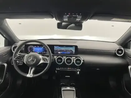 Photo 23 Mercedes Classe A  250 e 8G-DCT