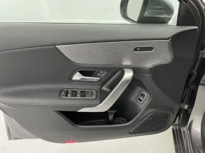 Photo 28 Mercedes Classe A  250 e 8G-DCT