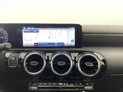 Photo 20 Mercedes Classe A  250 e 8G-DCT