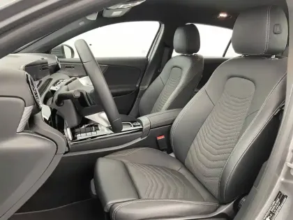 Photo 14 Mercedes Classe A  250 e 8G-DCT