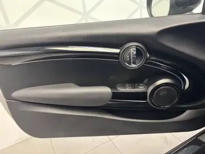 Photo 35 Mini Mini Hatch 3 Portes Cooper SE 184 ch