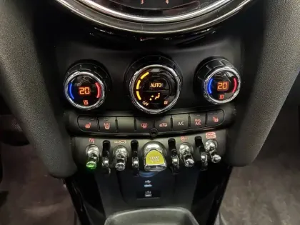 Photo 28 Mini Mini Hatch 3 Portes Cooper SE 184 ch