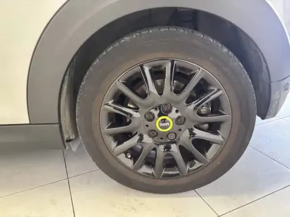 Photo 8 Mini Mini Hatch 3 Portes Cooper SE 184 ch