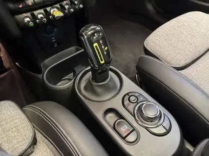 Photo 29 Mini Mini Hatch 3 Portes Cooper SE 184 ch