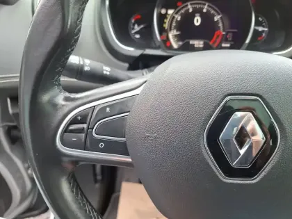 Photo 37 Renault Scenic  TCe 140 FAP EDC - 21