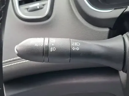 Photo 41 Renault Scenic  TCe 140 FAP EDC - 21