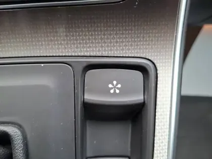 Photo 50 Renault Scenic  TCe 140 FAP EDC - 21