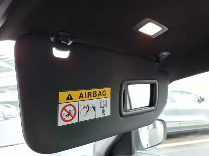 Photo 45 Renault Scenic  TCe 140 FAP EDC - 21