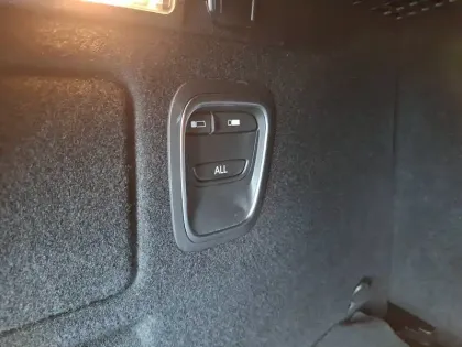 Photo 21 Renault Scenic  TCe 140 FAP EDC - 21