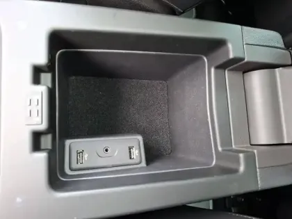 Photo 61 Renault Scenic  TCe 140 FAP EDC - 21