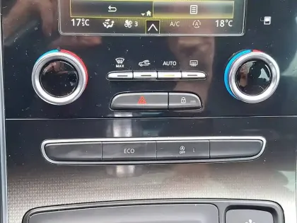 Photo 53 Renault Scenic  TCe 140 FAP EDC - 21