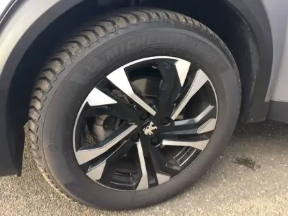 Photo 22 Peugeot 2008  BlueHDi 130 S&S EAT8