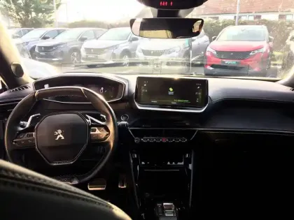 Photo 15 Peugeot 2008  BlueHDi 130 S&S EAT8