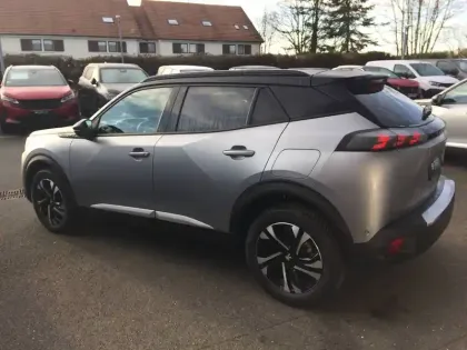 Photo 6 Peugeot 2008  BlueHDi 130 S&S EAT8