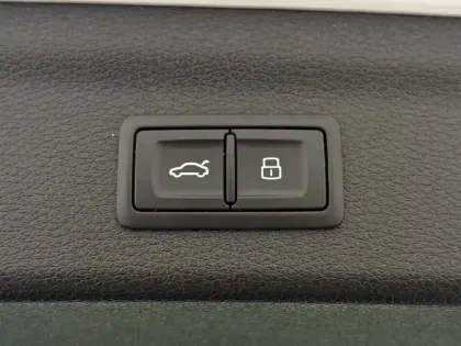 Photo 7 Audi Q3  35 TDI 150 ch S tronic 7