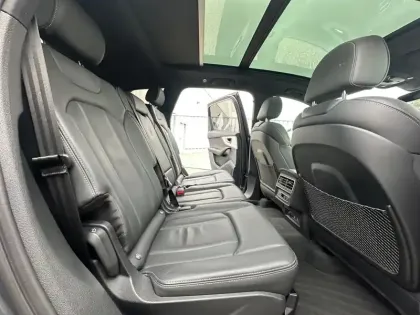 Photo 20 Audi Q7  60 TFSI e 462 Tiptronic 8 Quattro