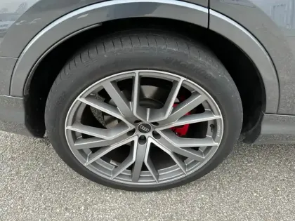 Photo 48 Audi Q7  60 TFSI e 462 Tiptronic 8 Quattro