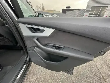 Photo 22 Audi Q7  60 TFSI e 462 Tiptronic 8 Quattro