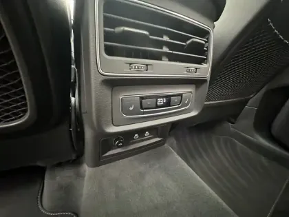 Photo 25 Audi Q7  60 TFSI e 462 Tiptronic 8 Quattro