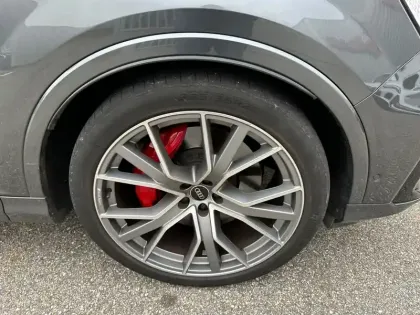 Photo 49 Audi Q7  60 TFSI e 462 Tiptronic 8 Quattro