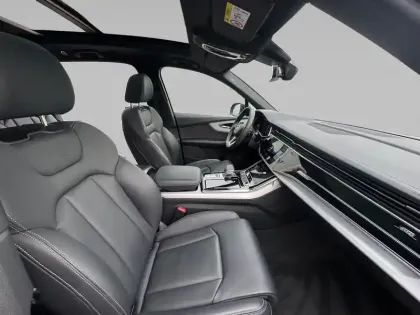 Photo 10 Audi Q7  60 TFSI e 462 Tiptronic 8 Quattro