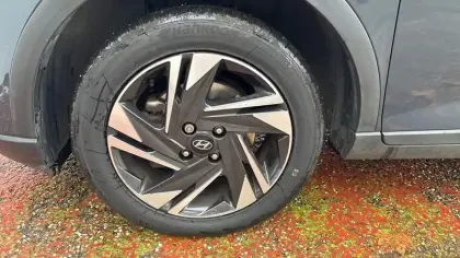 Photo 8 Hyundai Bayon  1.0 T-GDi 100 Hybrid 48V