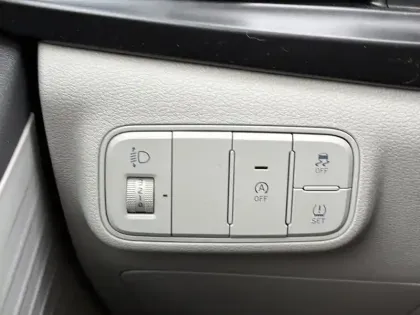 Photo 18 Hyundai Bayon  1.0 T-GDi 100 Hybrid 48V