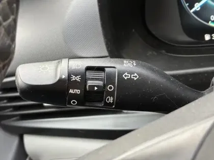 Photo 23 Hyundai Bayon  1.0 T-GDi 100 Hybrid 48V