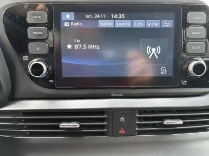 Photo 12 Hyundai Bayon  1.0 T-GDi 100 Hybrid 48V