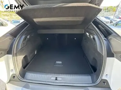 Photo 23 Peugeot 3008  Hybrid 145 e-DCS6