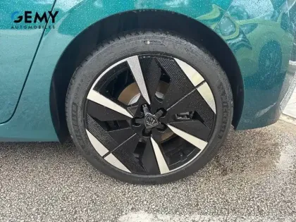 Photo 27 Peugeot 308  Electrique 55 kWh 156ch