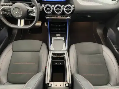 Photo 97 Mercedes GLA  250 e Hybrid EQ 8G-DCT