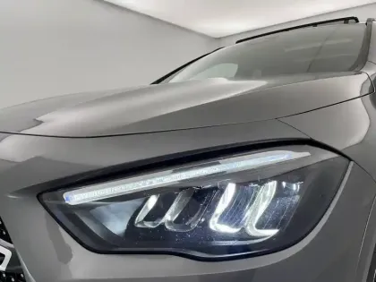 Photo 98 Mercedes GLA  250 e Hybrid EQ 8G-DCT