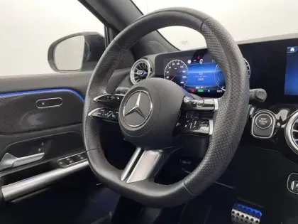 Photo 23 Mercedes GLA  250 e Hybrid EQ 8G-DCT