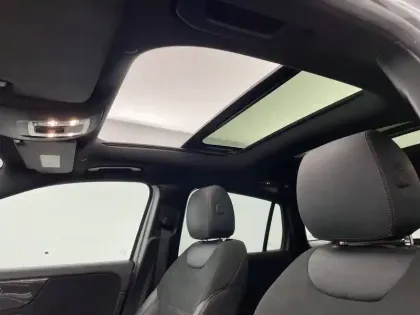 Photo 35 Mercedes GLA  250 e Hybrid EQ 8G-DCT