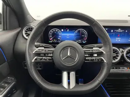 Photo 94 Mercedes GLA  250 e Hybrid EQ 8G-DCT