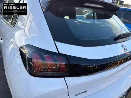 Photo 108 Peugeot 208  PURETECH 75 S&S BVM5