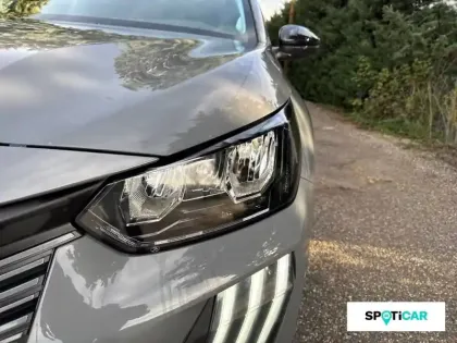 Photo 21 Peugeot 208  Electrique 50 kWh 136ch