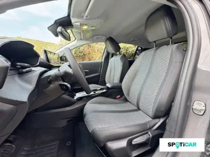 Photo 10 Peugeot 208  Electrique 50 kWh 136ch