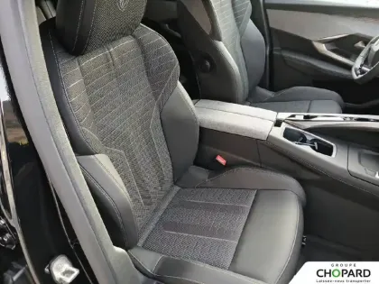 Photo 43 Peugeot 3008  Hybrid 145 e-DCS6