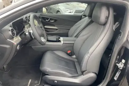 Photo 33 Mercedes CLE  Coupé 300 e Hybrid EQ 9G-Tronic