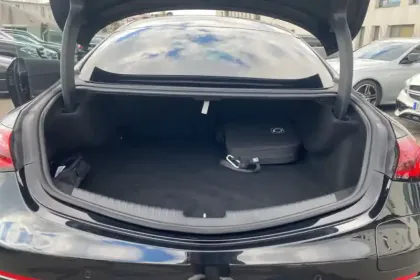 Photo 56 Mercedes CLE  Coupé 300 e Hybrid EQ 9G-Tronic