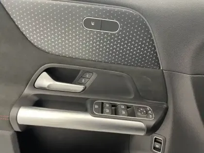 Photo 24 Mercedes EQA  250+